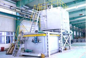 淬火池类型：移动水槽式